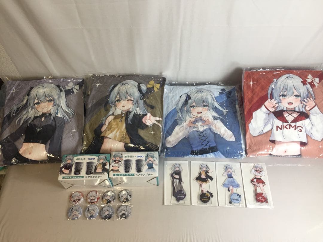 C-389未開封 猫麦とろろ 17点セット アクリル 缶 クッション タンブラー