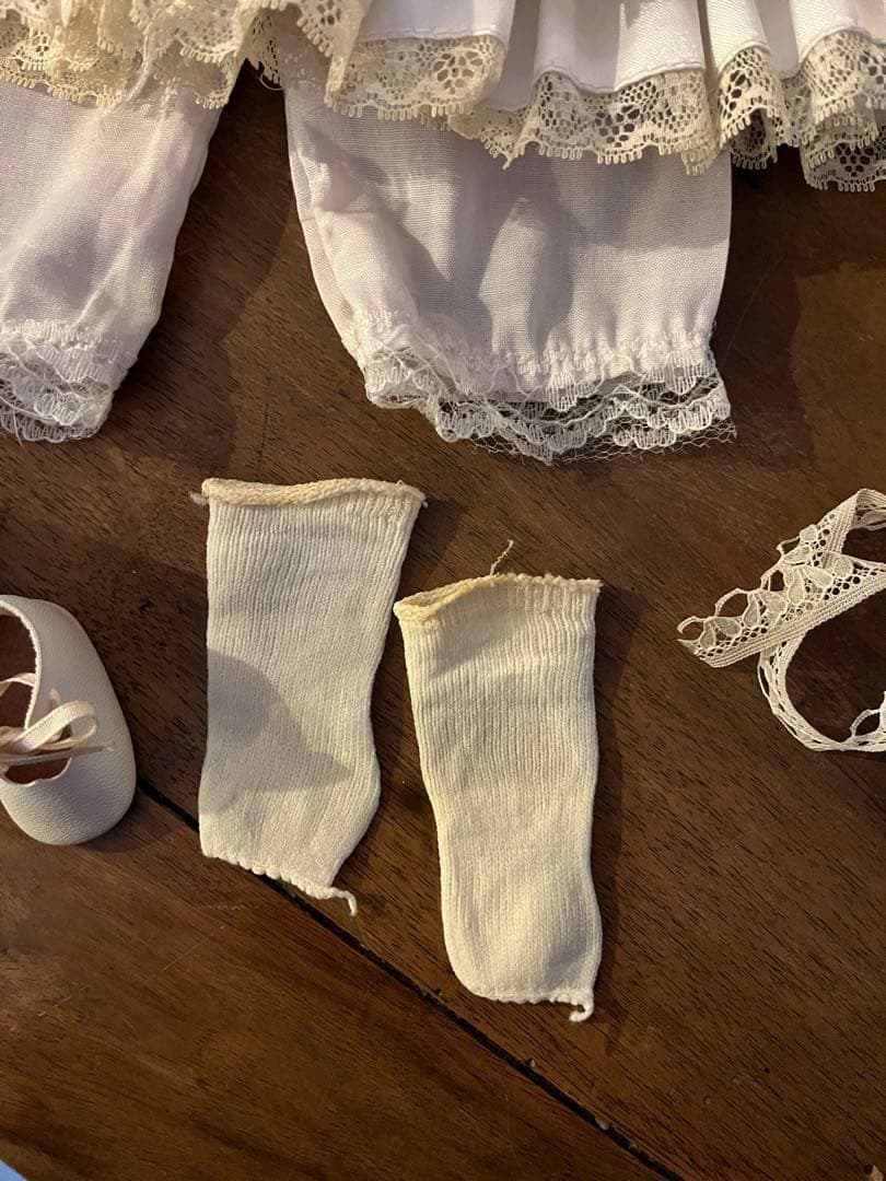 ◆フランスアンティーク｜限定1セットビスクドールフリルレスドレス靴ペチコート靴下