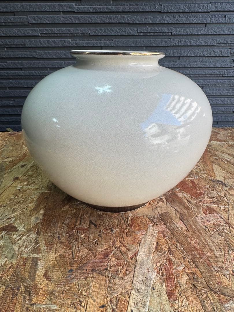 ② 九谷焼　花瓶　ツボ、　壺