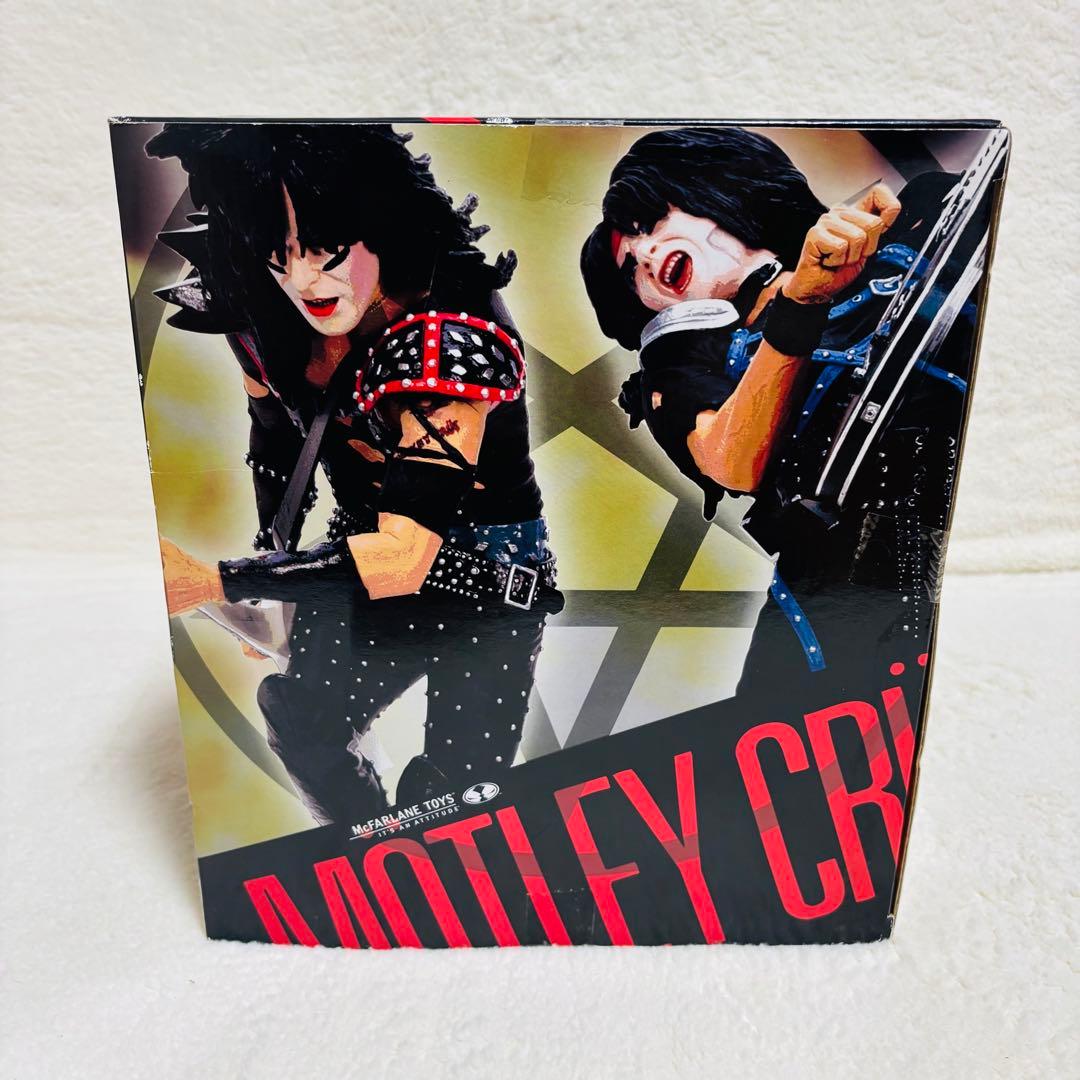 マクファーレントイズ モトリークルー SHOUT AT THE DEVIL