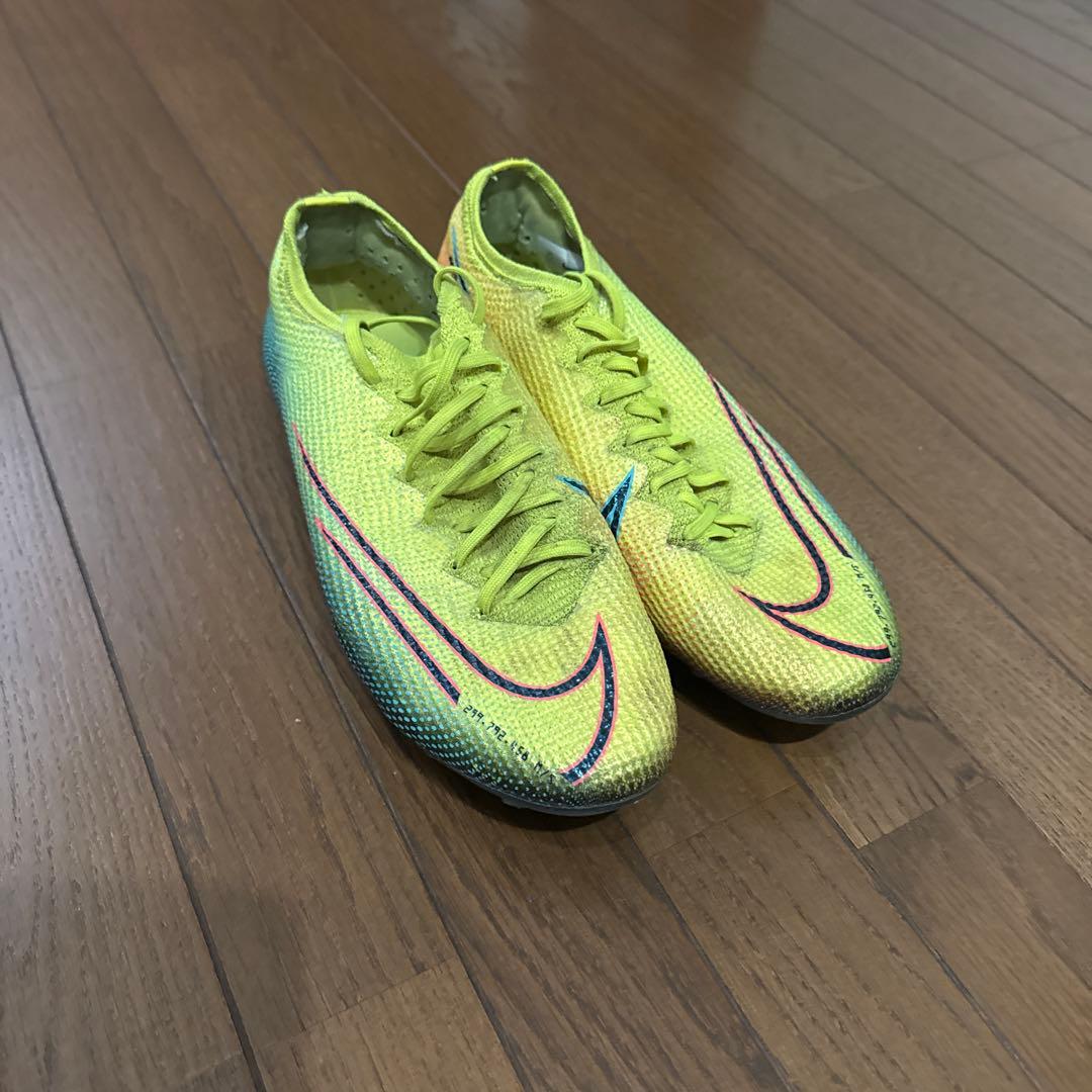 NIKEヴェイパーマーキュリアル13FG