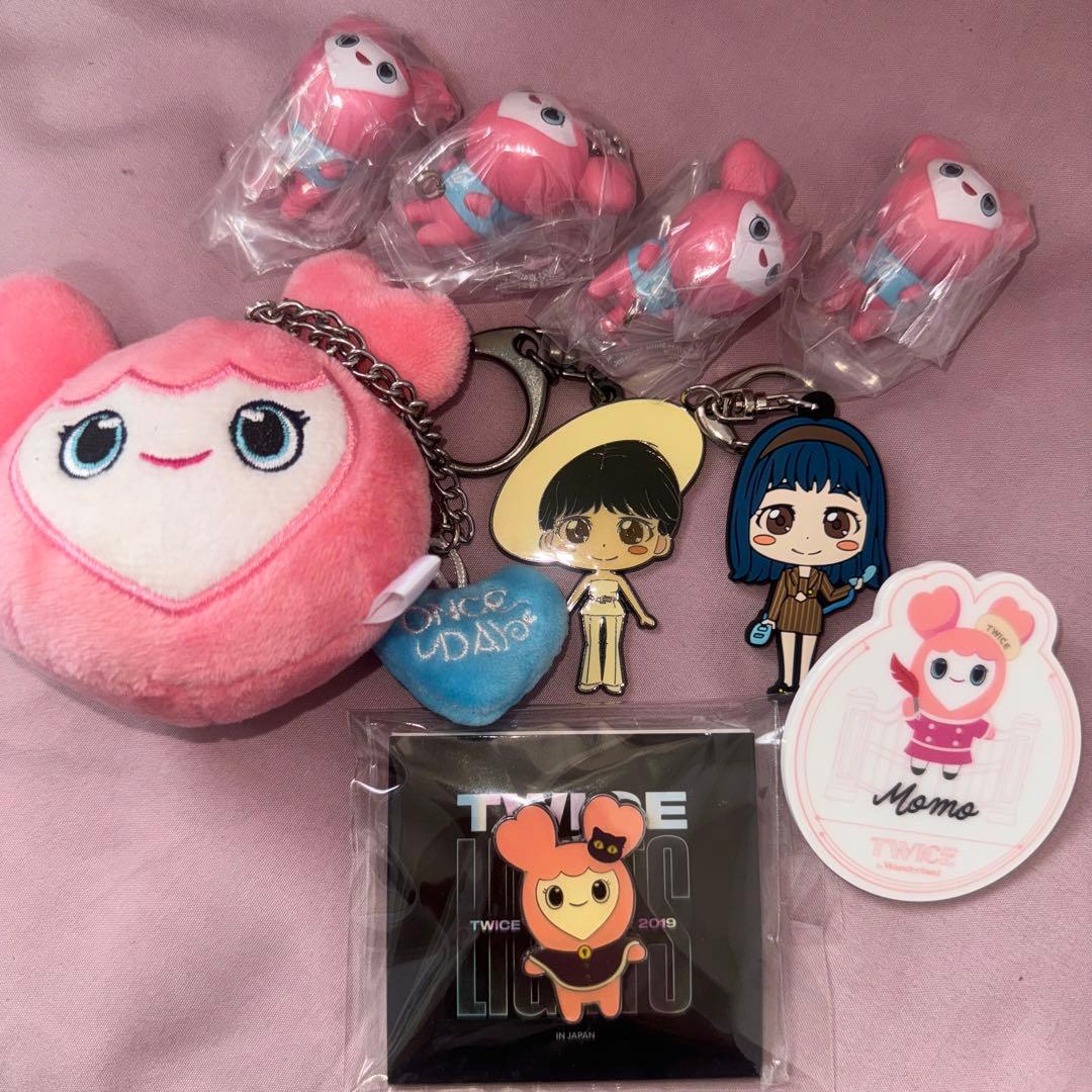 TWICE モモ 缶バッジ まとめ売り