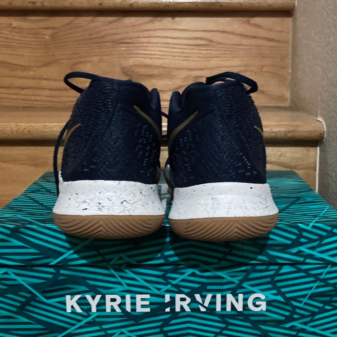 Kyrie Irving バスケットシューズ ネイビー/ゴールド