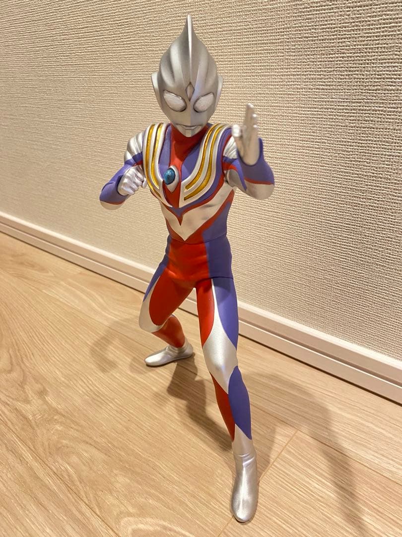 ★CCPウルトラマンティガ 1/6 LEDモデル