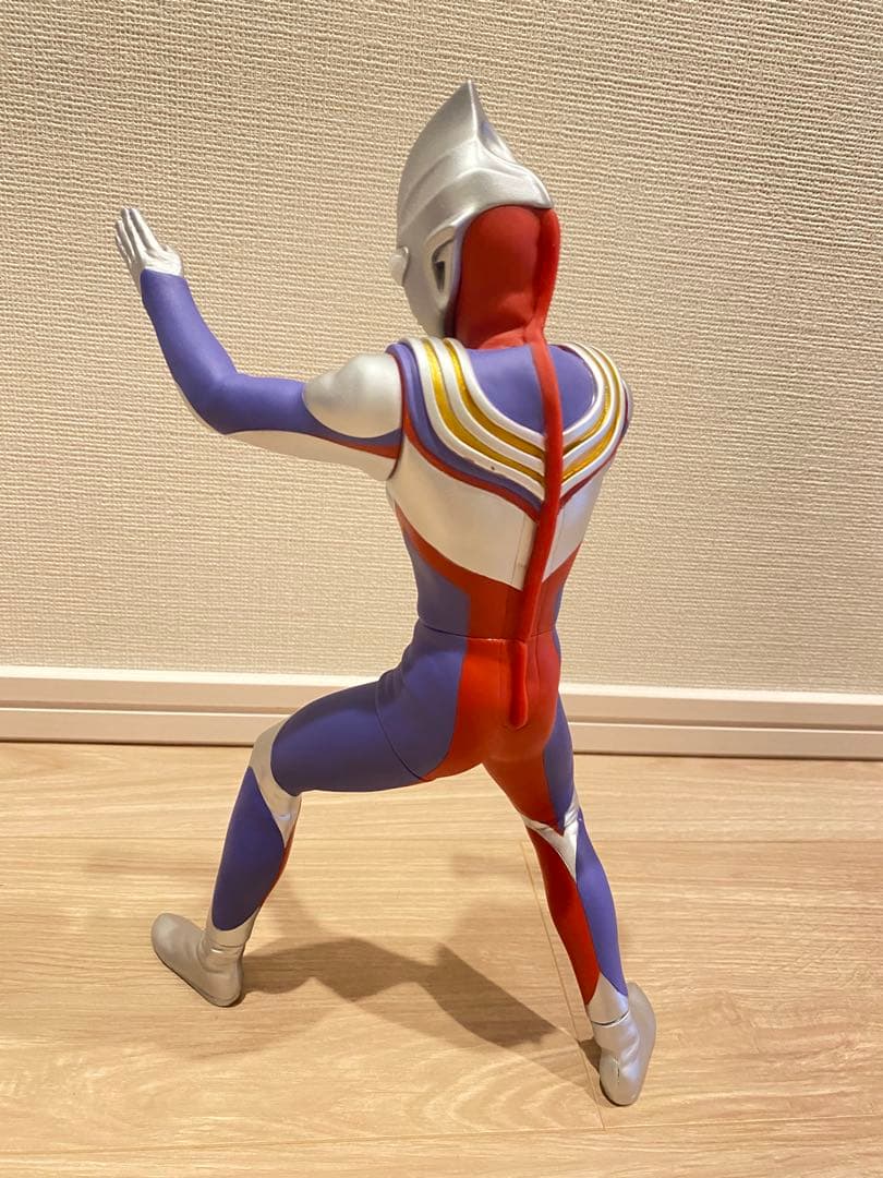 ★CCPウルトラマンティガ 1/6 LEDモデル