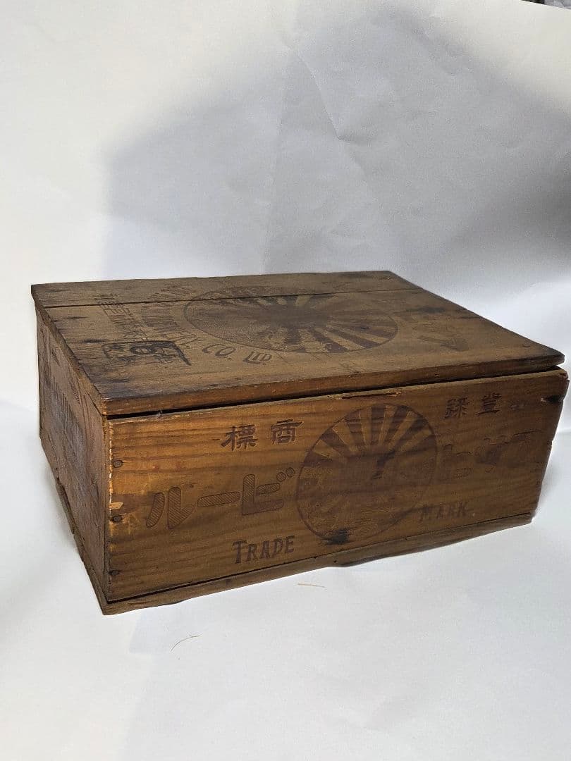 珍品、　アサヒビール木箱　蓋付き　アンティーク