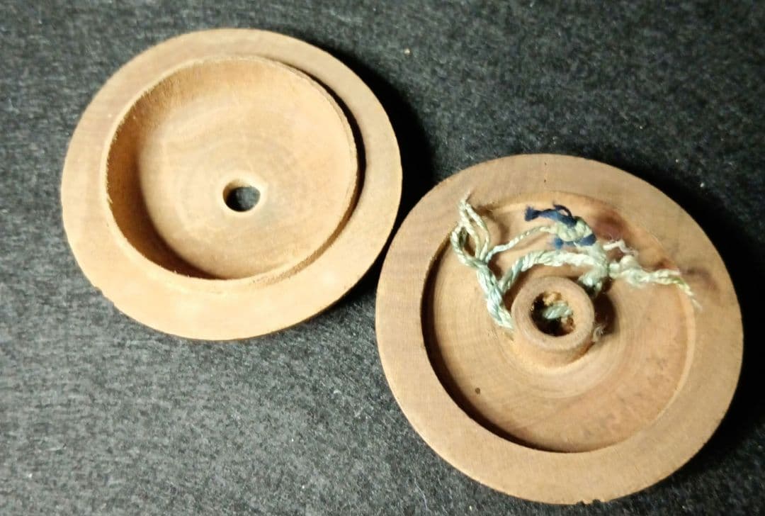 木彫 饅頭 根付 「芙蓉花の図」