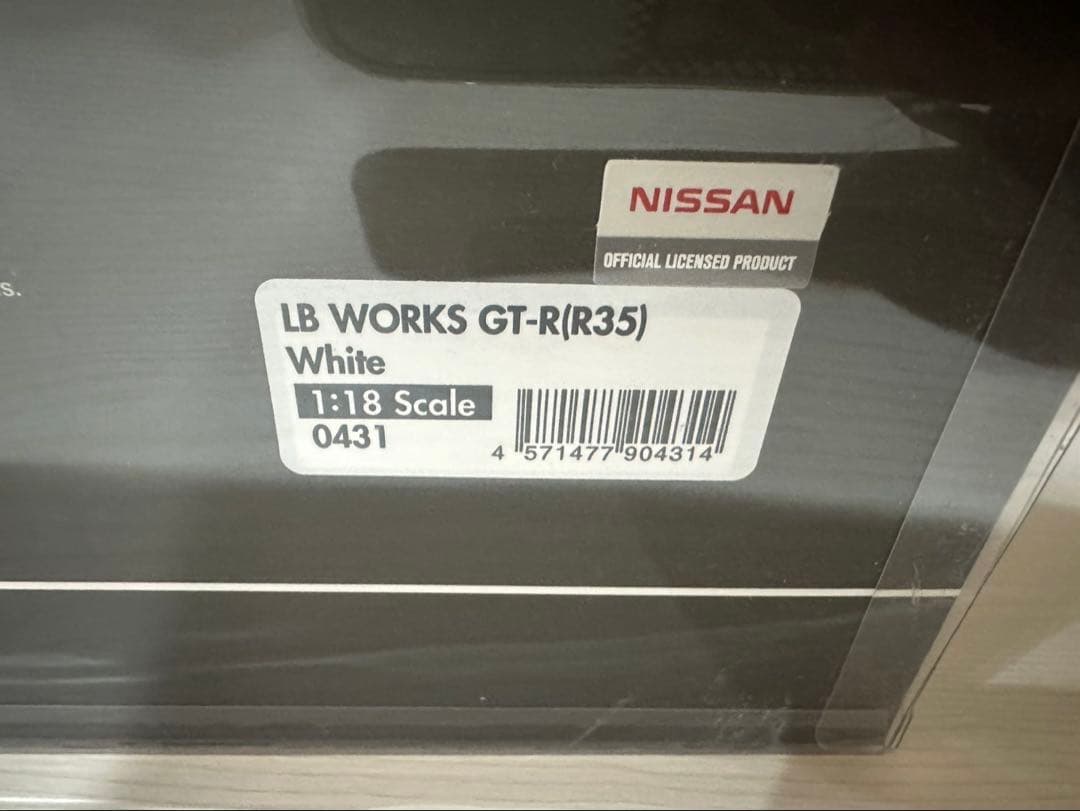 Liberty Walk LBWK 1/18リバティーウォークGT-R ミニカー