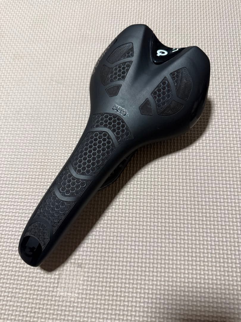 Prologo Nago Evo カーボンレール　サドル 134mm