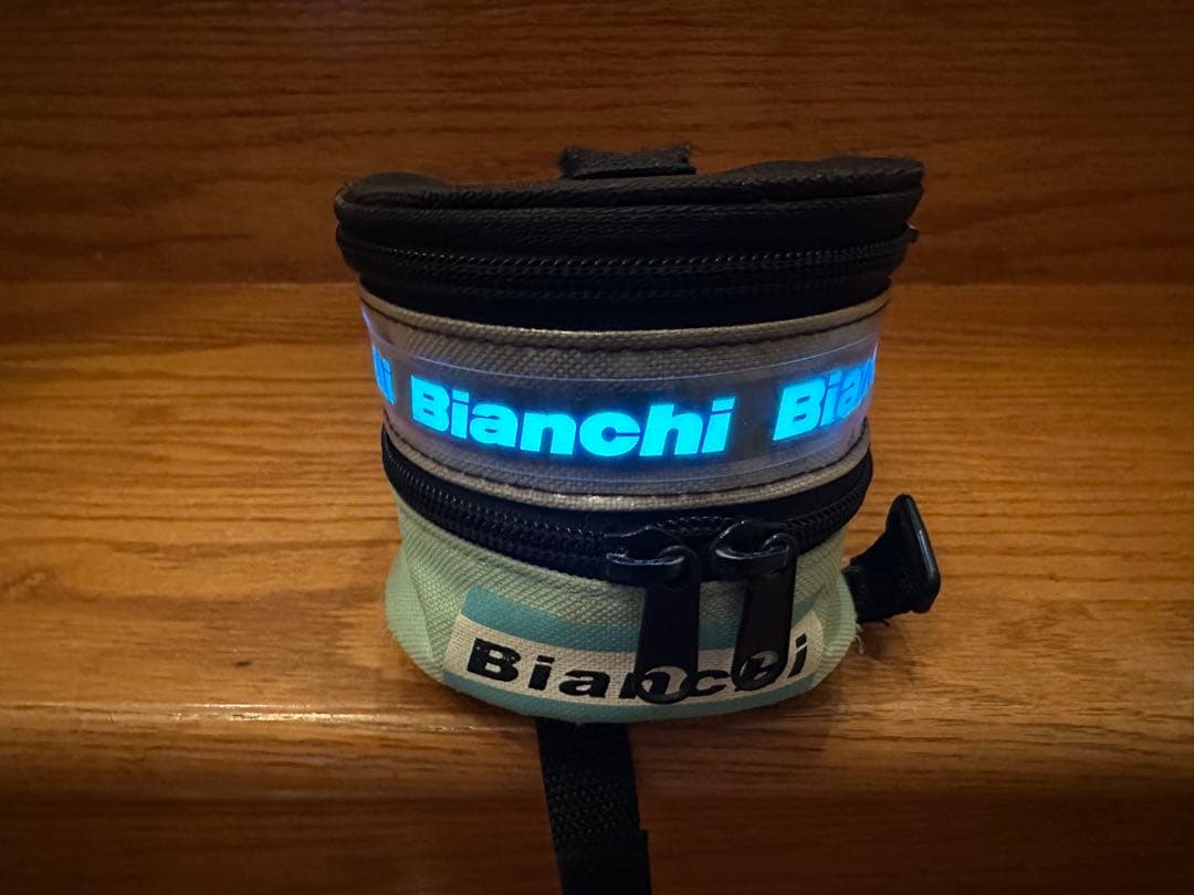 Bianchi サドルバッグ ELライト機能付き