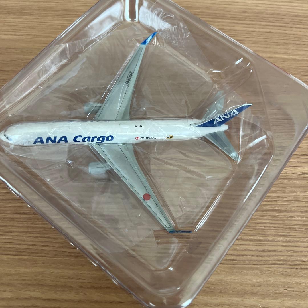 ANA B767-300F 1/400 注意