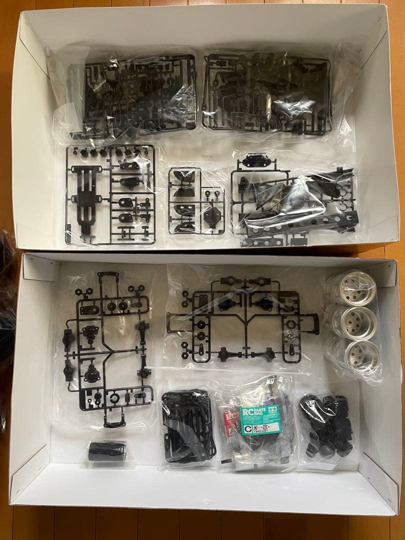 タミヤ 1/18 キングイエロー 6×6 G6-01シャーシ