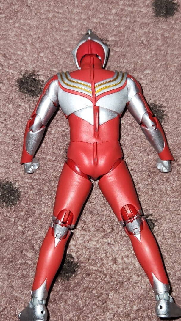 真骨彫　ウルトラマンティガ　パワータイプ　S.H.Figuarts