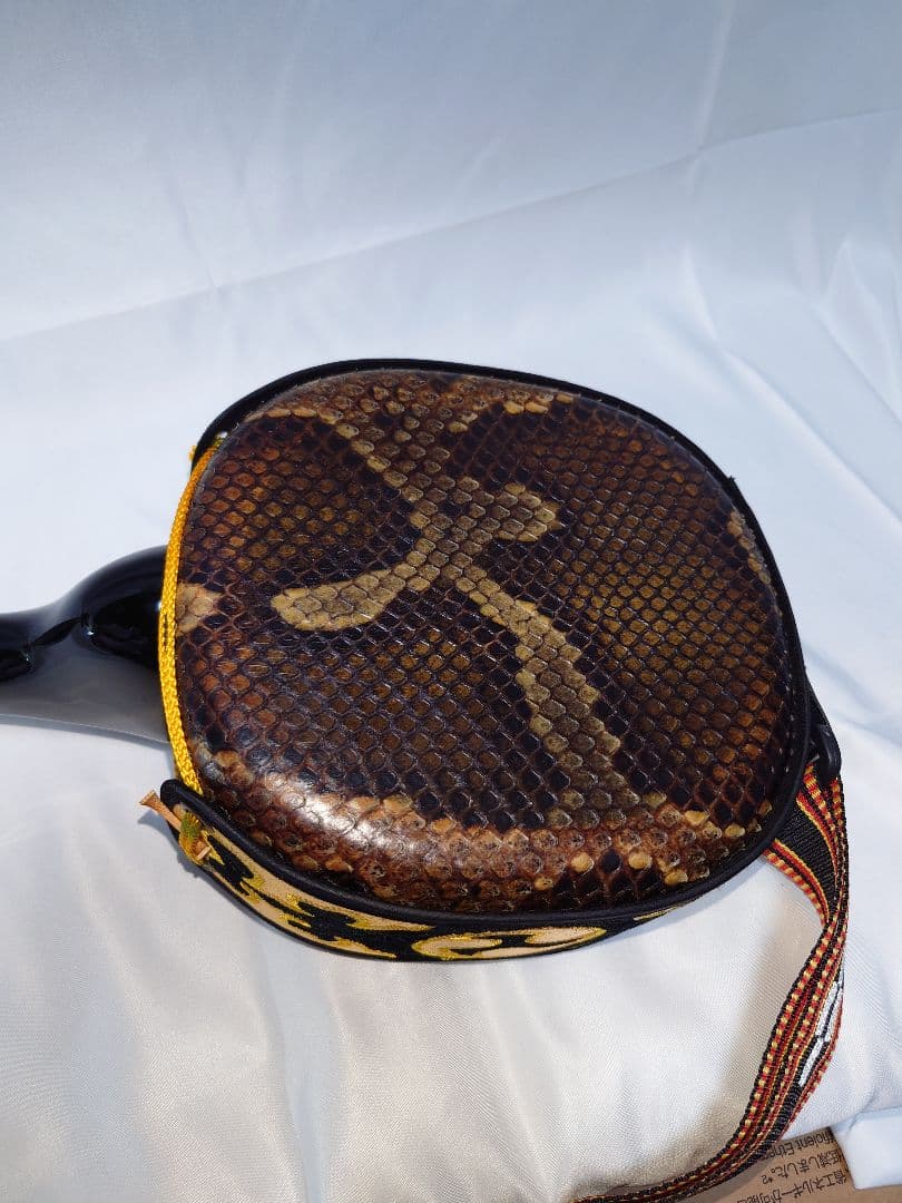 沖縄三線　初級の上等　二人の製作家によるコラボ