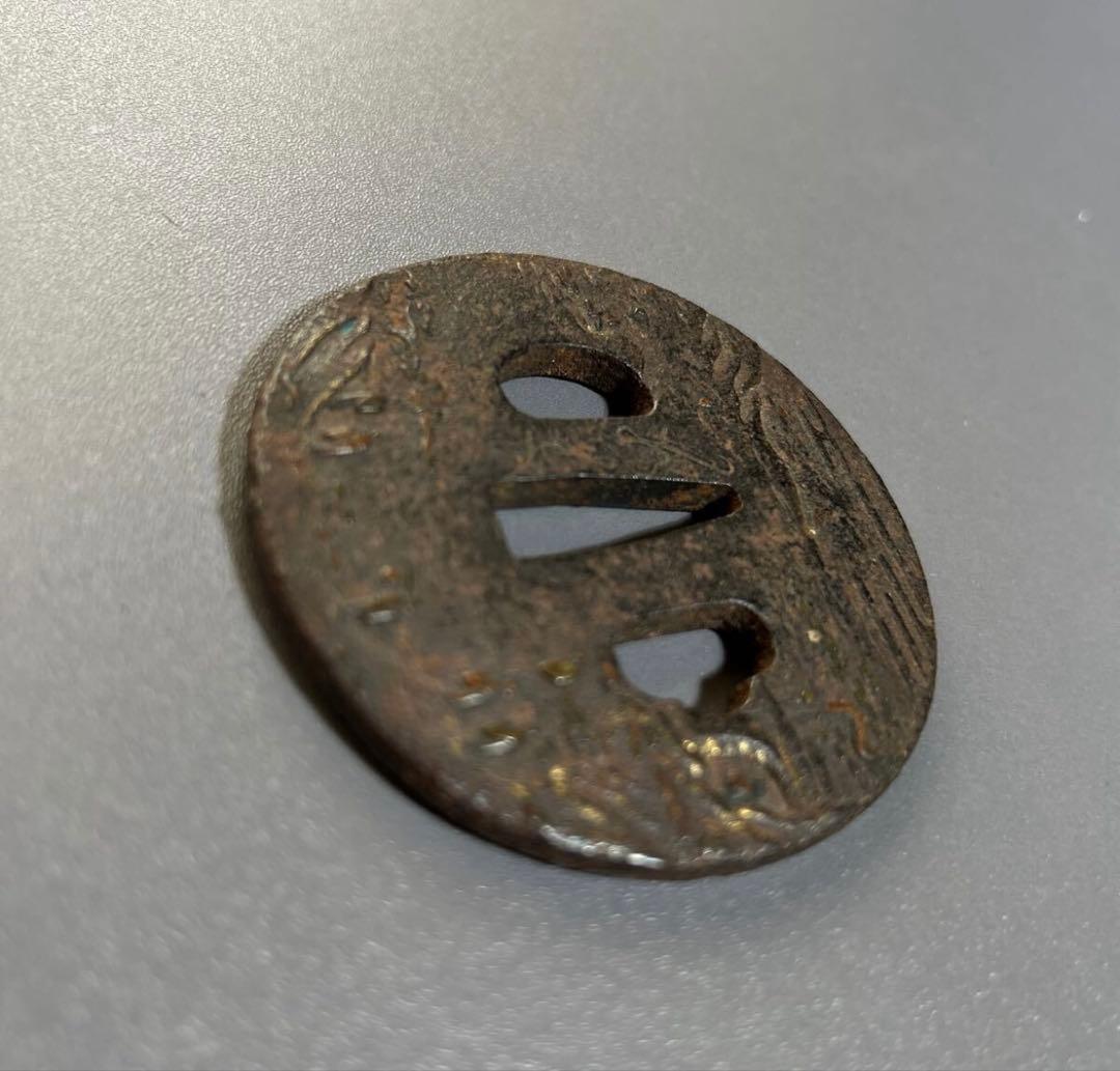 刀鍔 鐔 若芝 在銘　骨董　アンティーク　 時代物 刀装具 日本刀