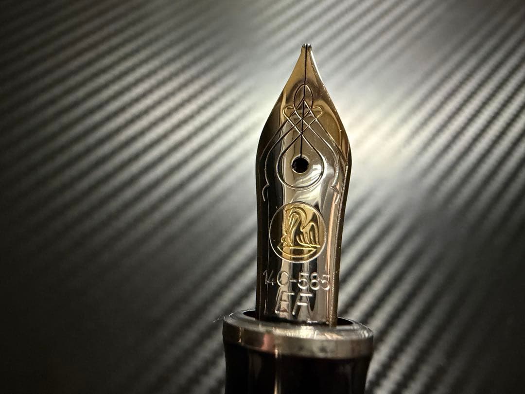 美品 ペリカン スーベレーン M405 万年筆 EF ブラック シルバートリム