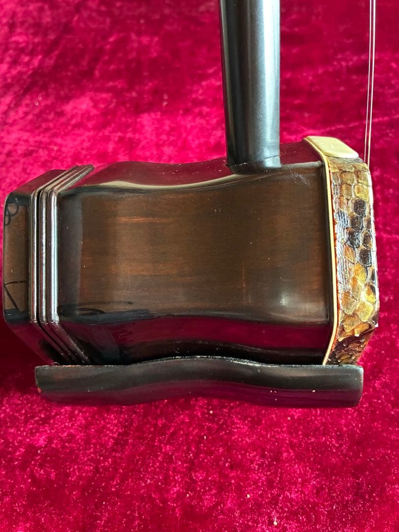 二胡★中古品★錦蛇本皮★完全手入れ★音など確認済み