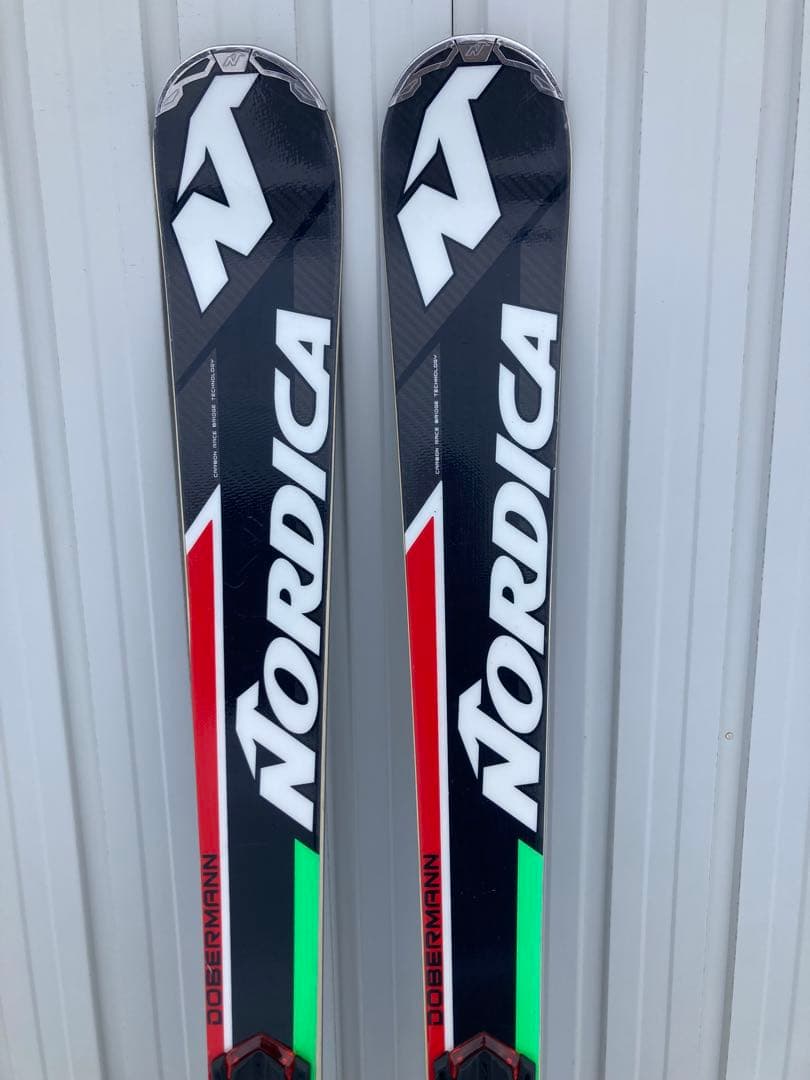 ノルディカ　ドーベルマンSLR 美品