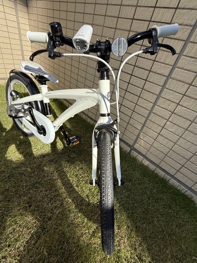 美品❗️ブリヂストン レベナ　子供用自転車　18インチ　世田谷区　ライト付き