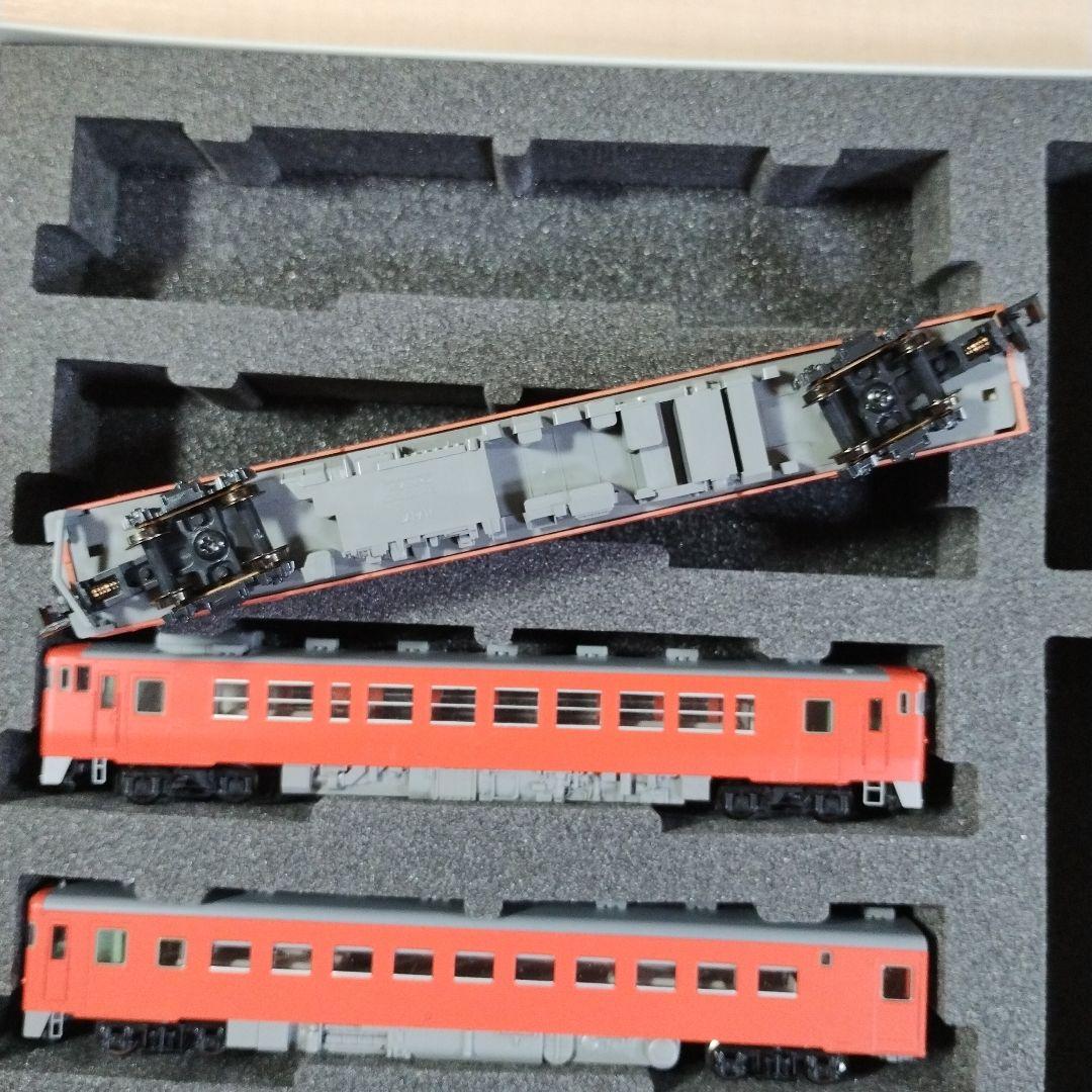 064 Nゲージ鉄道模型 4両編成 赤とクリーム