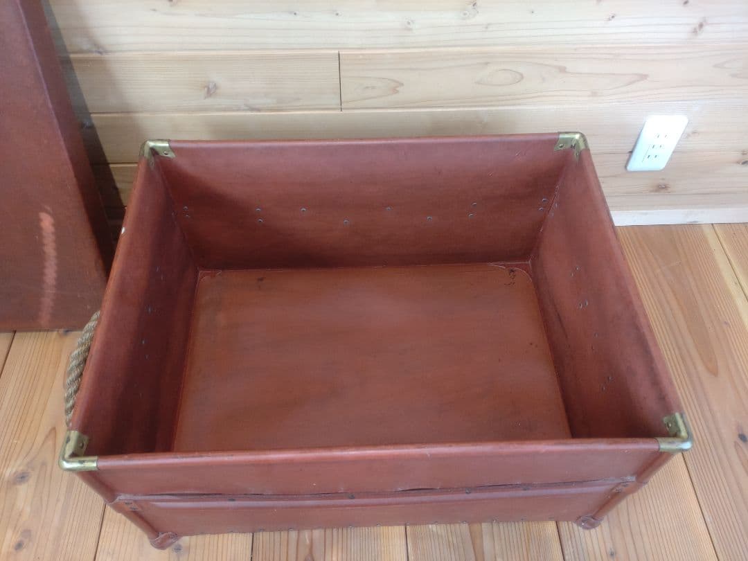 ボテ箱 昭和レトロ 蓋付き 朱いろ 古道具 コンテナ 硬質紙製