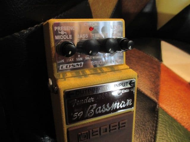 ほぼ新品 BOSS ’59 BASSMAN ベースマン FBM‐1 エフェクター