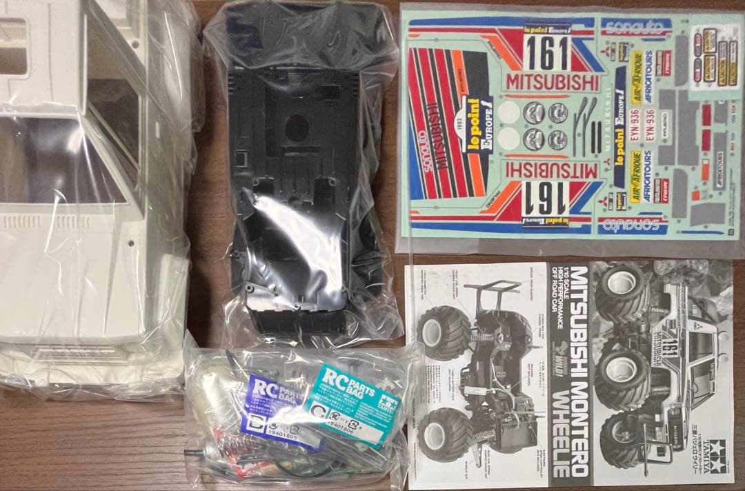 ホビーラジコン MITSUBISHI MONTERO WHEELIE 58499