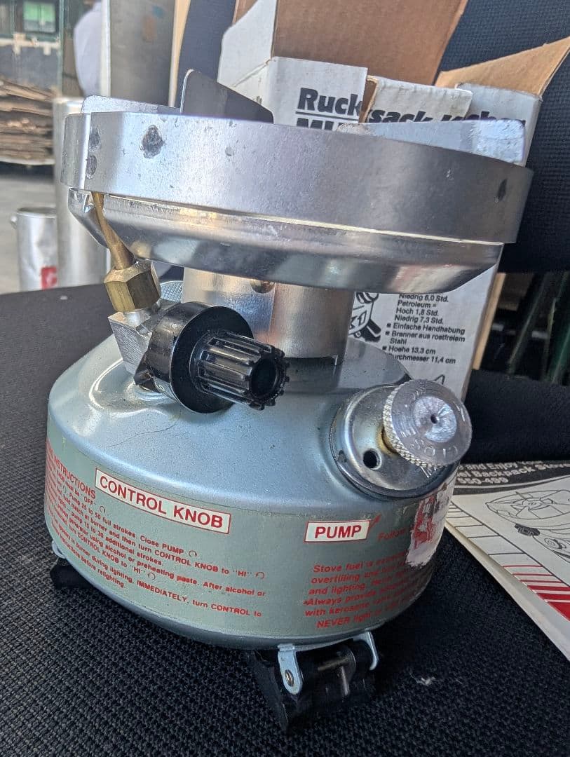 550 シングルバーナー　ストーブ　マルチフューエル　Coleman