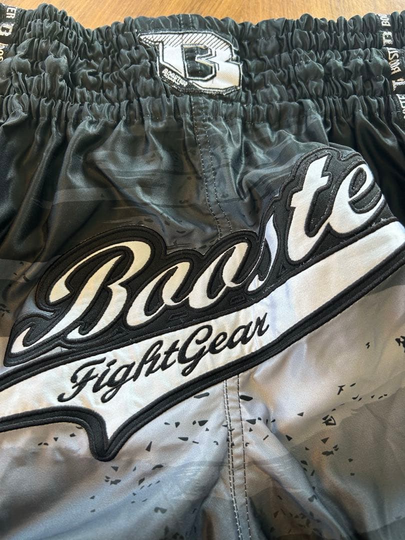 Boostarムエタイショーツ グレー/ブラック ブースター キックボクシング