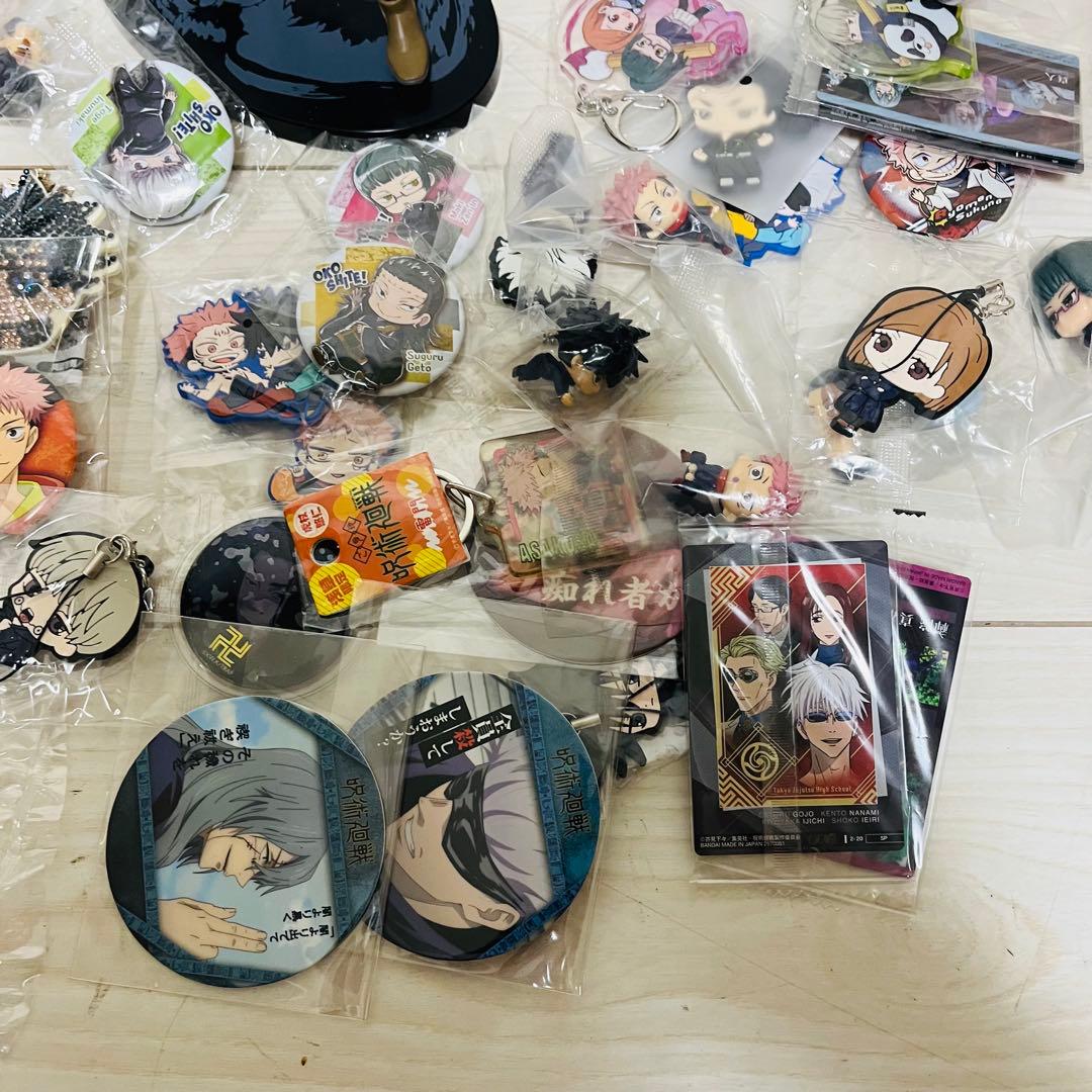 呪術廻戦 アクリルキーホルダー バッジ ラバーストラップ　フィギュア