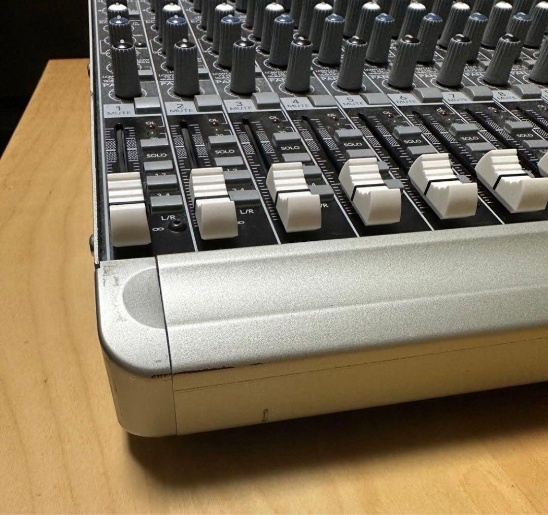 【年末年始特別値下げ】Mackie 1604VLZ3 16チャンネルミキサー