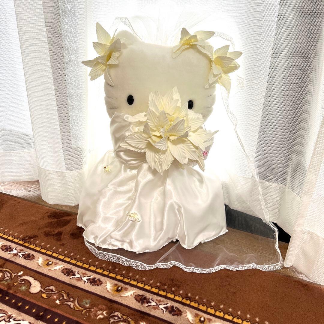 vivitix限定　ハローキティ　ウエディング　ぬいぐるみ