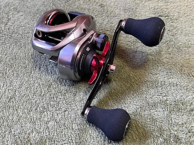 シマノ　21 スコーピオンMD 301 XGLH 左巻き ①