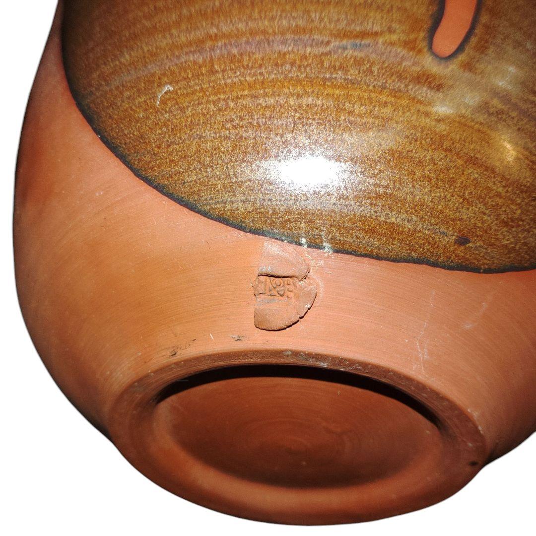 佐渡無明異焼　国三窯　鉄釉大徳利　高さ47cm　背景の物は付属しません