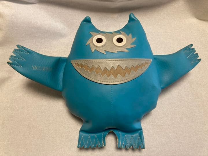 NAUGAHYDE 〜nauga monster〜　sizeＳ