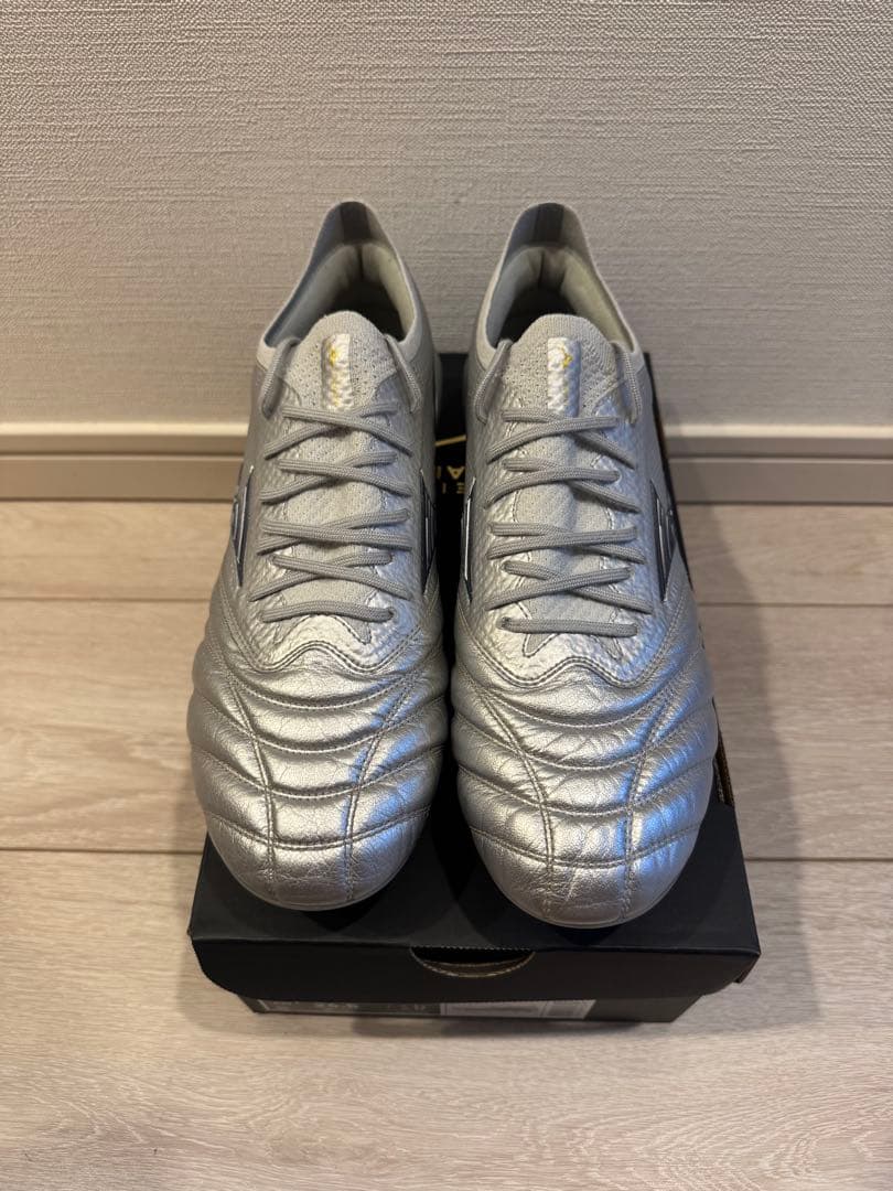 モレリアneo4β japan 26.5cm