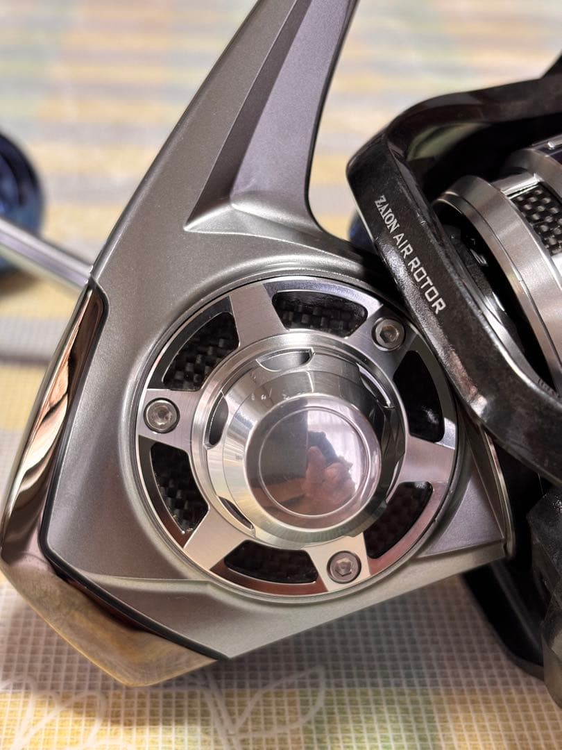 DAIWA SALTIGA 6500H スピニングリール