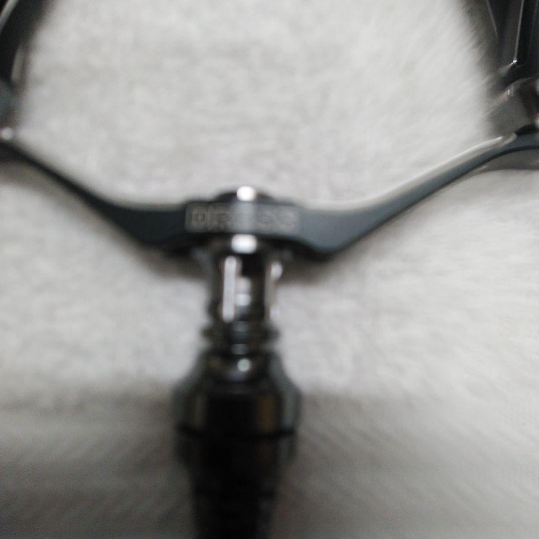 DRESS スピニングリールハンドル ブラック/シルバー