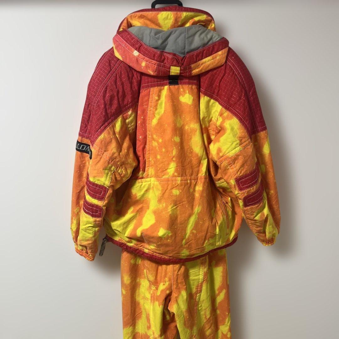 希少カラー　SALOMON 男女　ボードウェア　スキーウェア　サロモン