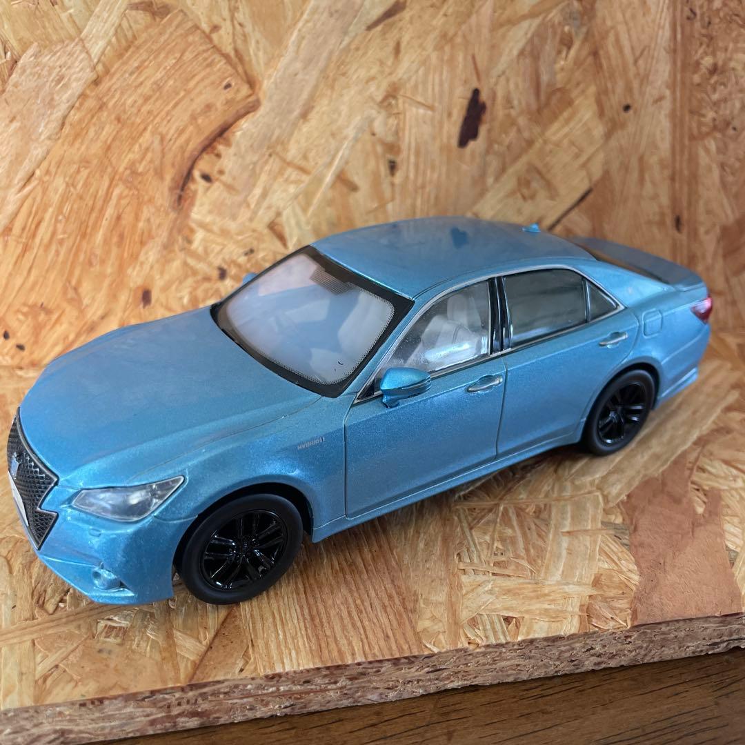 1/30 トヨタ クラウンアスリートReBORN カラーサンプル ミニカー空色
