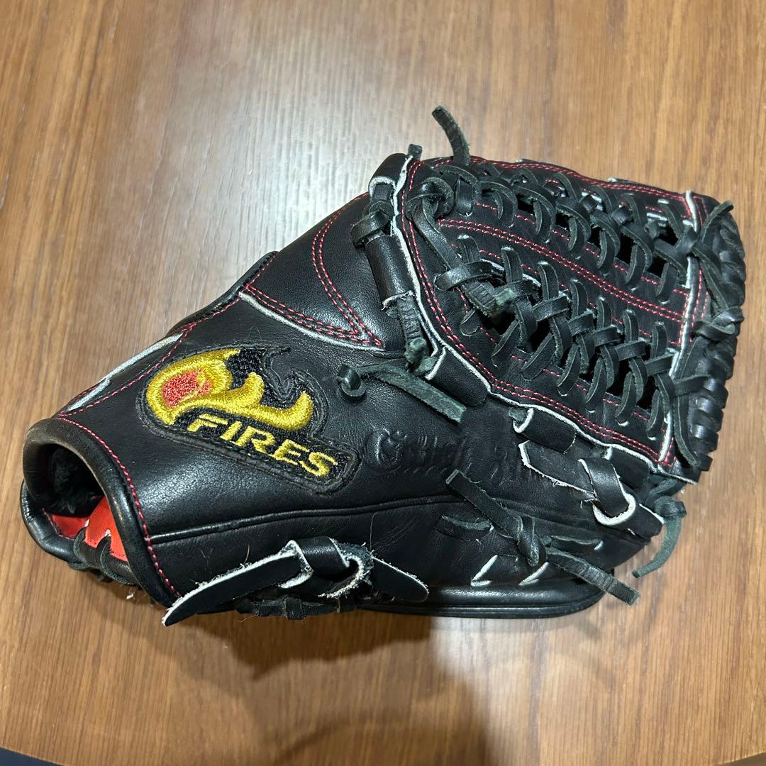Fires 軟式野球グローブ 黒 Gilded Fire
