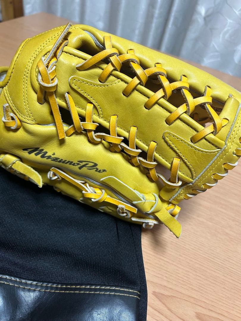 MizunoPro イエロー 野球グローブ　ミズノ　プロ