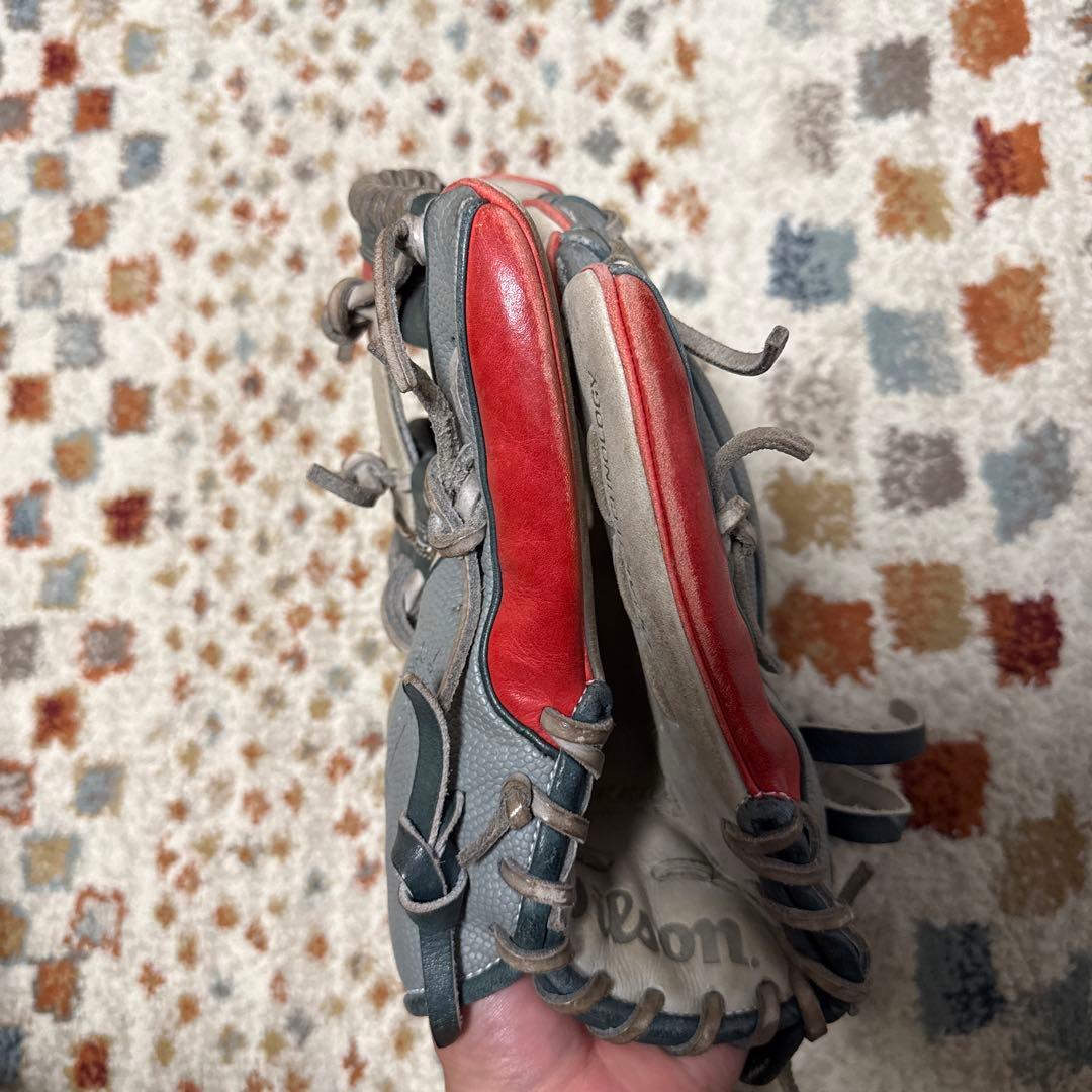 Wilson 野球グローブ 内野手二塁手、三塁手グレー/レッド/ホワイト