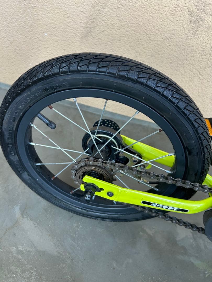 k*0様 ストライダー　14x ライムイエロー