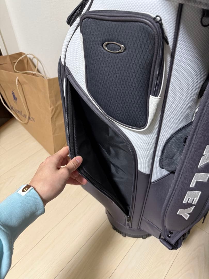 OAKLEY ゴルフ　キャディバッグ グレー/ホワイト
