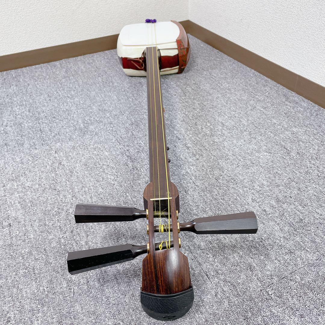 専用　津軽三味線 太棹 紅木 犬皮 綾杉彫り 段違い溝 東さわり 和楽器 三味線