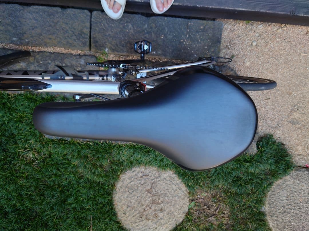 大幅値下断行！giant idiom0 中古　ジャイアント　イディオム　ペダル無