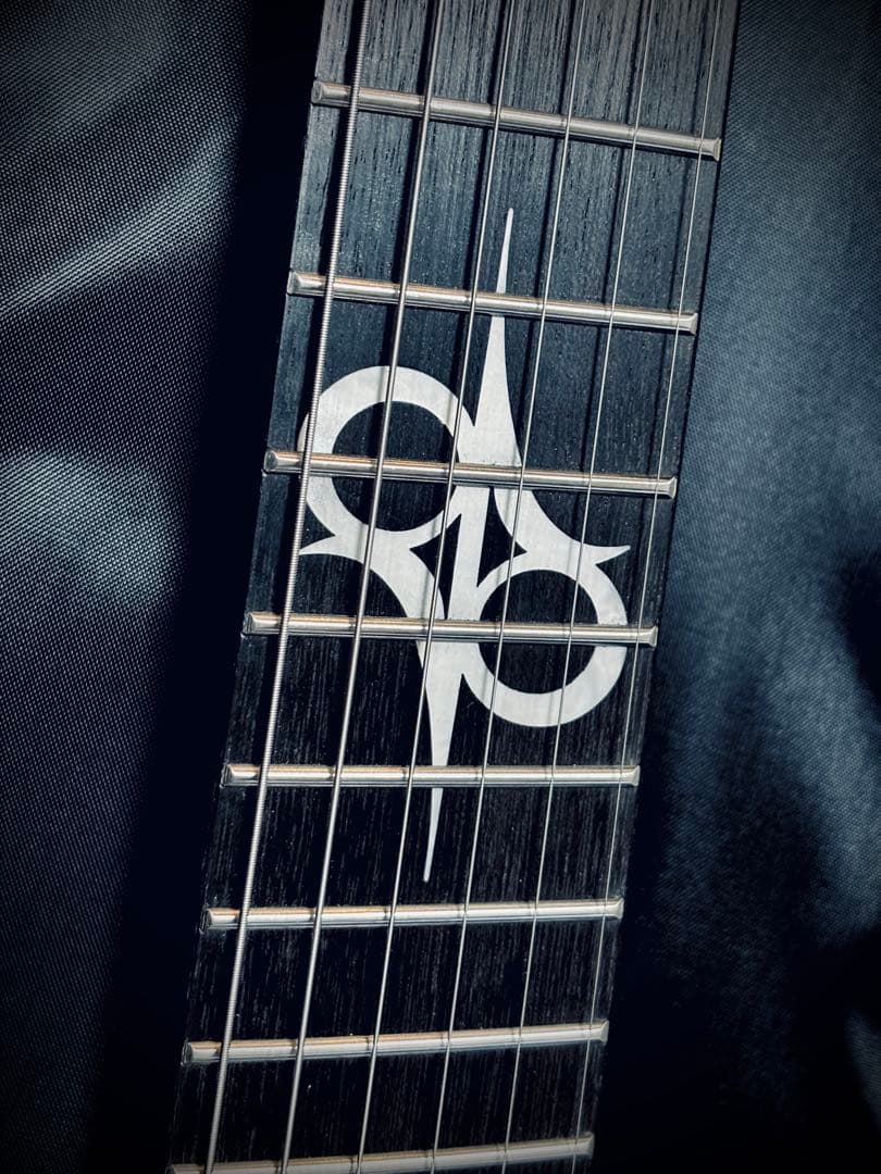 Solar Guitars H2.6C ヘッドレスギター