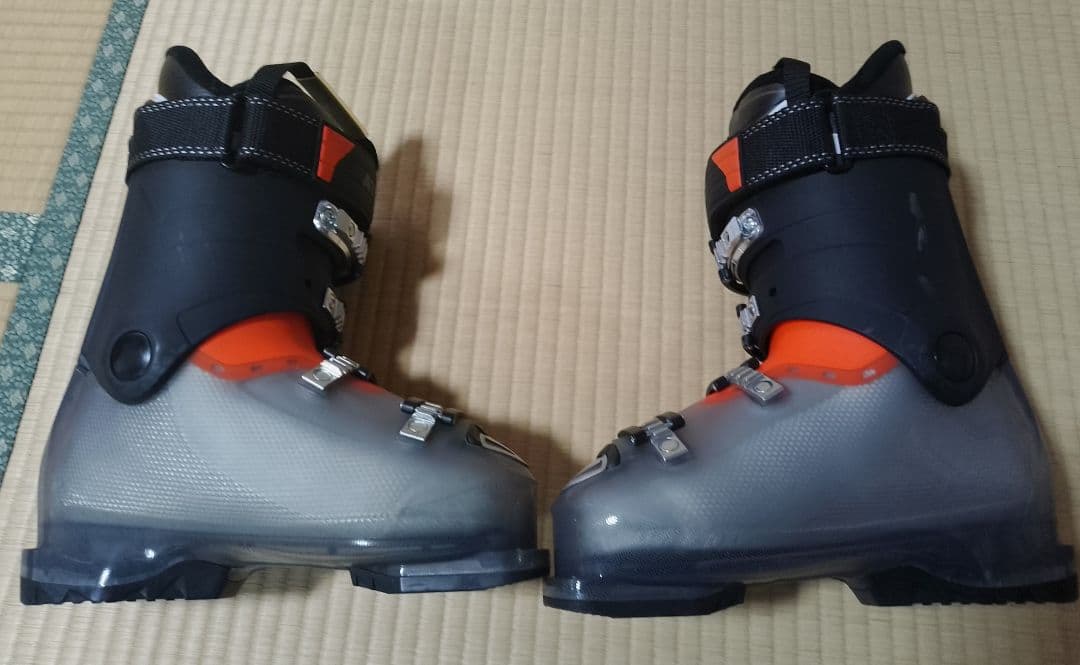 ATOMIC スキーブーツ フレックス90 サイズ25.5cm