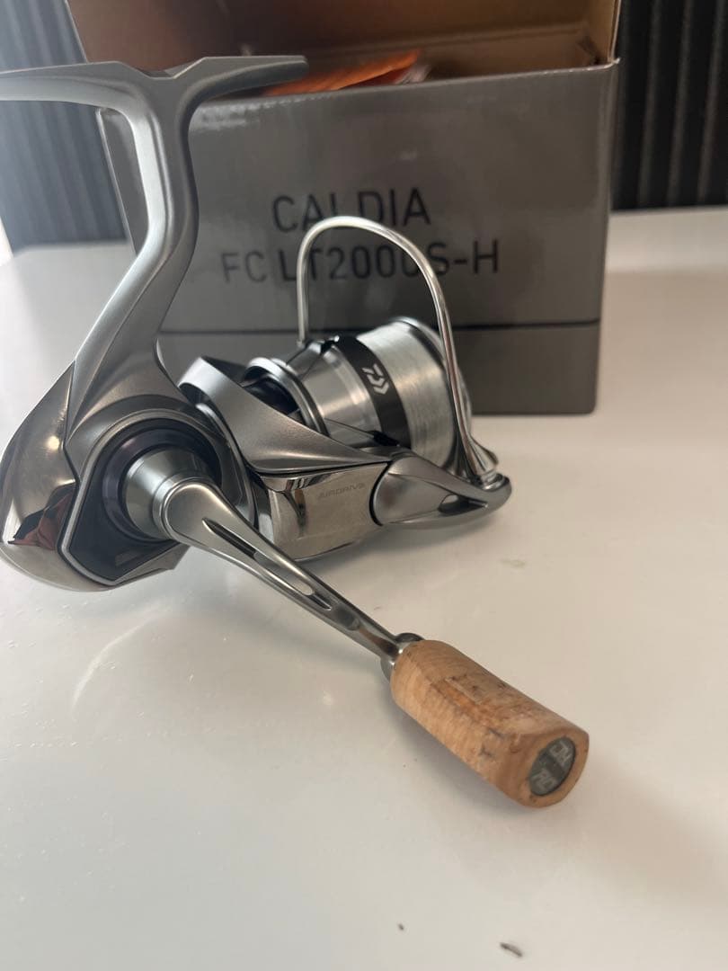 25CALDIA FC LT2000S-H スピニングリール